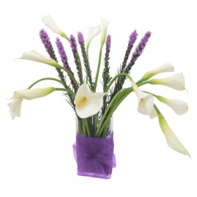 Florero con 10 Calas Blancas y Liatris